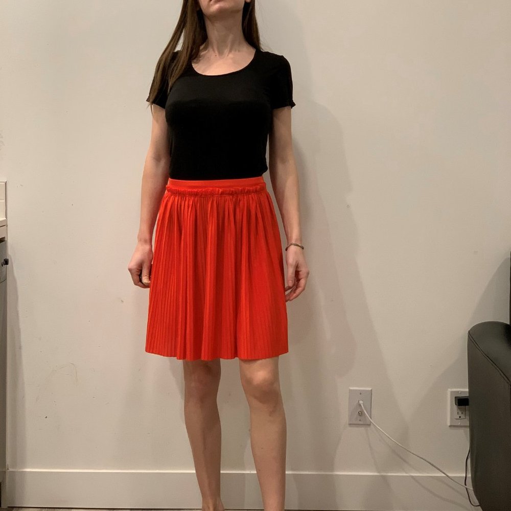H&M Red Pleated Skirt Size S
